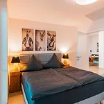 Poolhaus Bodensee Ideal Fuer Geschaeftsreisende *