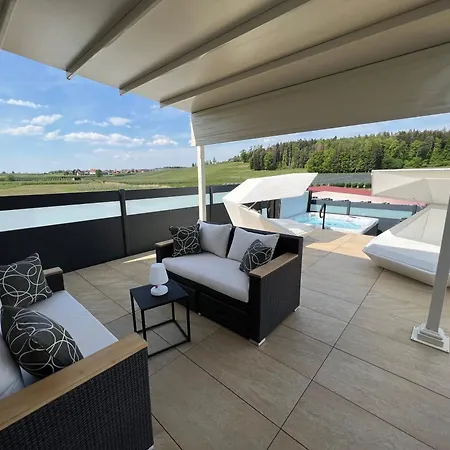 Poolhaus Bodensee Ideal Fuer Geschaeftsreisende