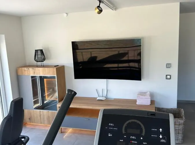 Poolhaus Bodensee Ideal Fuer Geschaeftsreisende Wasserburg