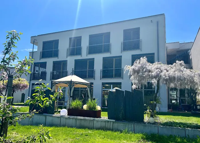 Poolhaus Bodensee Ideal Fuer Geschaeftsreisende Apartamento Wasserburg