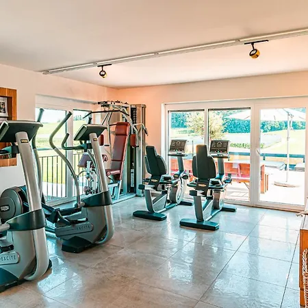 Poolhaus Bodensee Ideal Fuer Geschaeftsreisende Apartment *